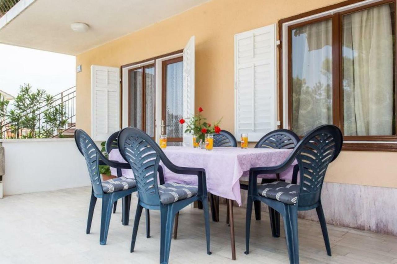 Apartman Morozin Šilo Exteriér fotografie