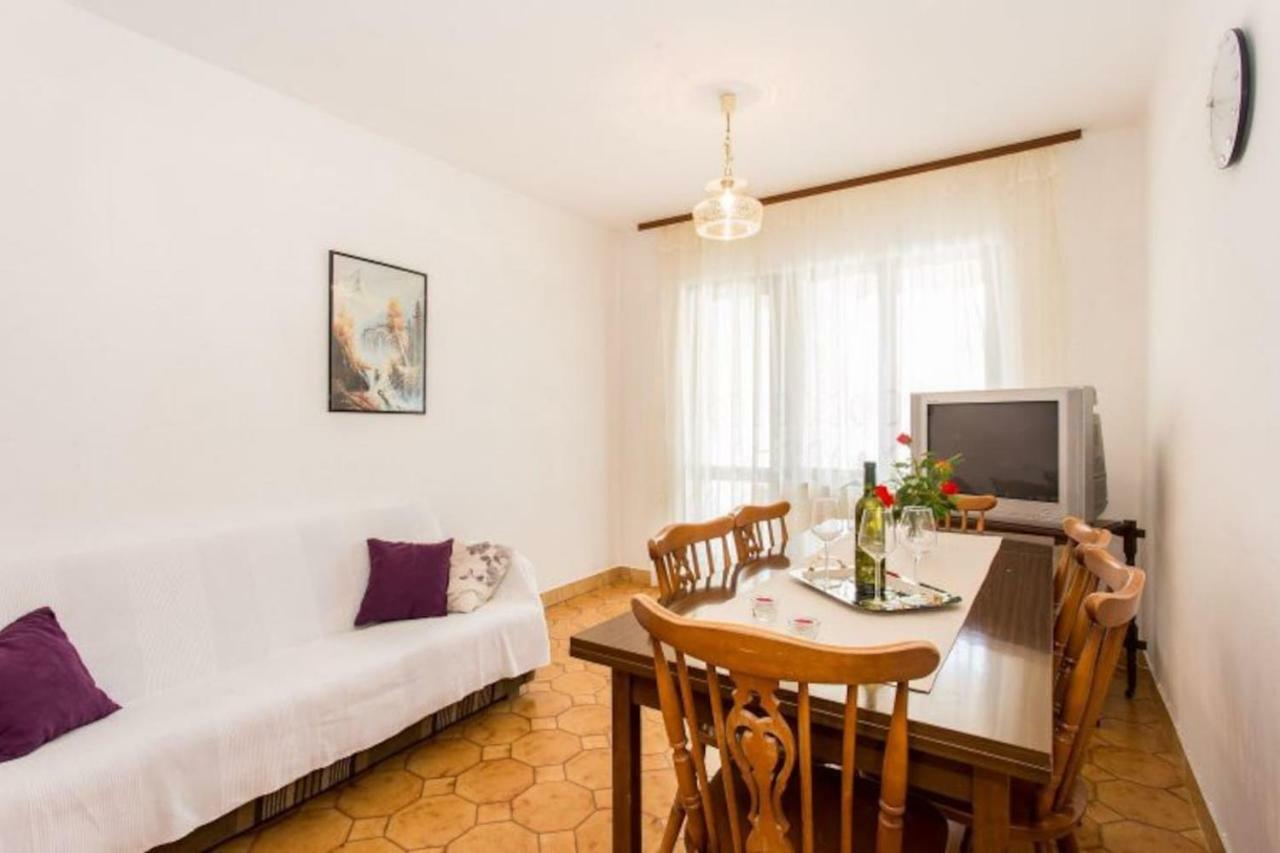 Apartman Morozin Šilo Exteriér fotografie
