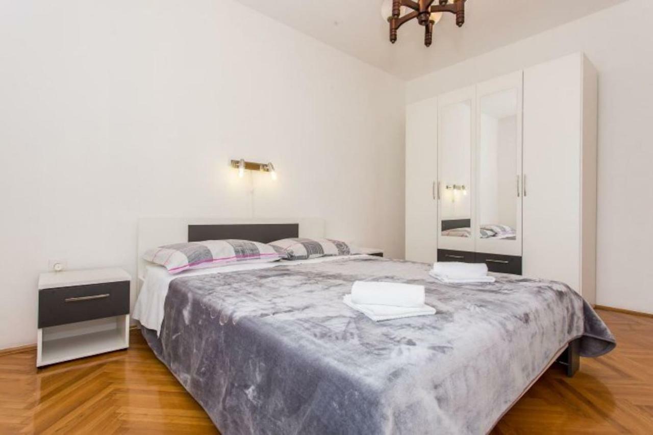 Apartman Morozin Šilo Exteriér fotografie